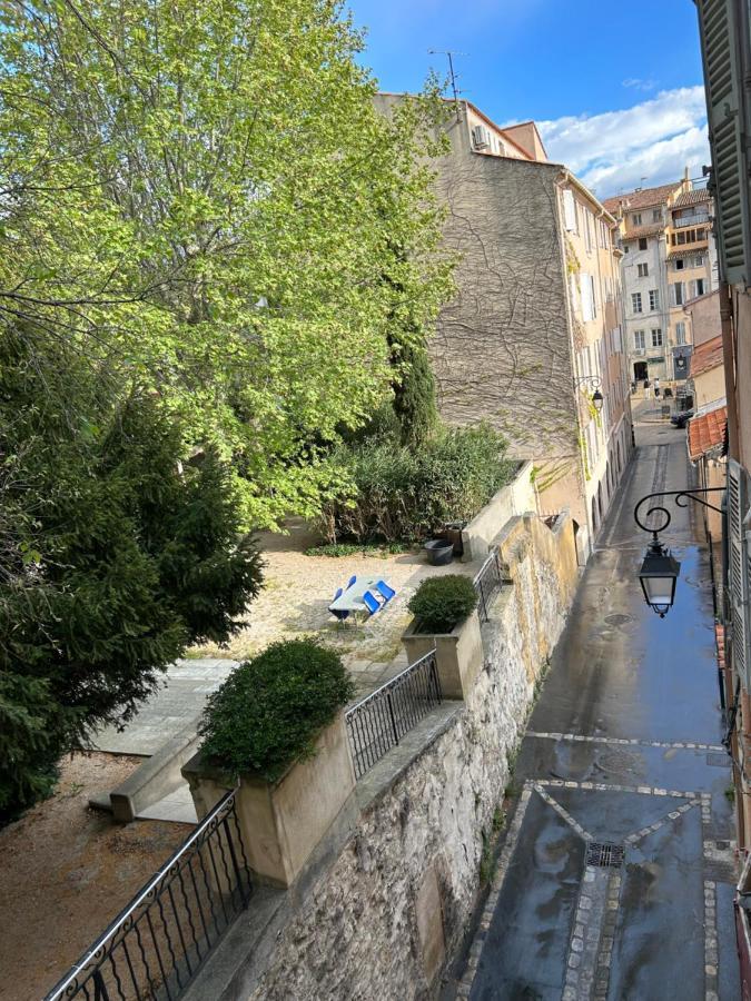 Un Moment Suspendu Apartamento Aix-en-Provence Exterior foto