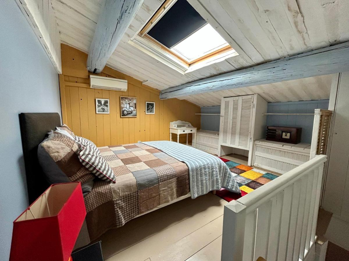 Un Moment Suspendu Apartamento Aix-en-Provence Exterior foto